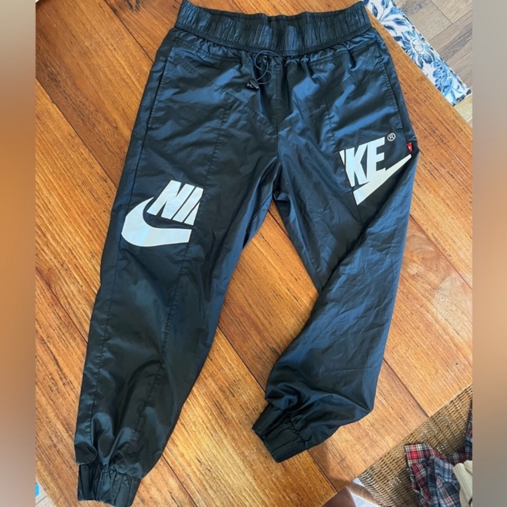 SOLD nike parachute joggers